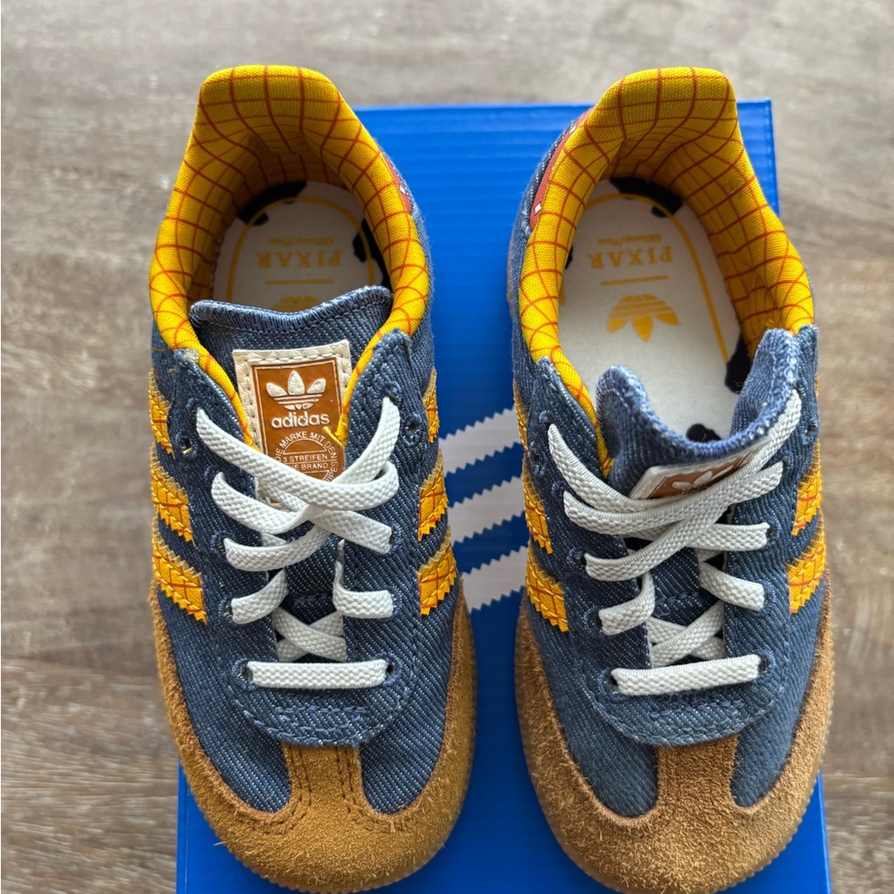 Adidas Samba Pixar Toy Story Woody - 8K
PRICE FIRM - Picture 4 of 8
